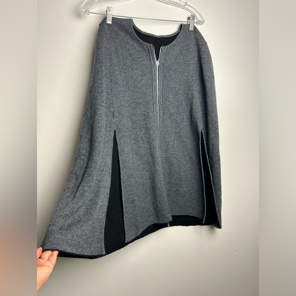 In2 by incashmere cashmere merino wool Black Gray Reversible Poncho Sweater S/M - Picture 5 of 11